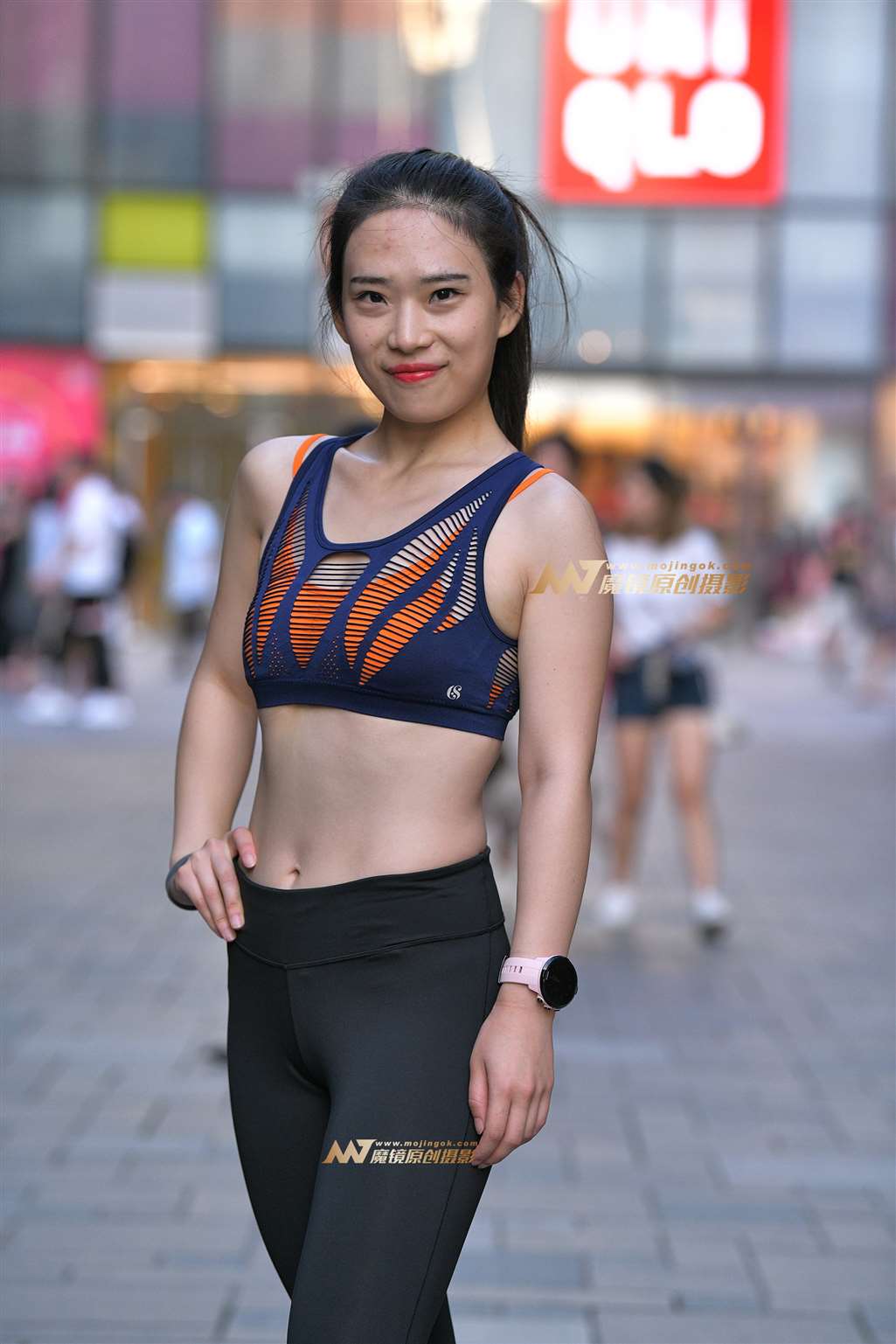 图片[1]-【红石赛帖】一个漂亮女孩-街拍流行馆