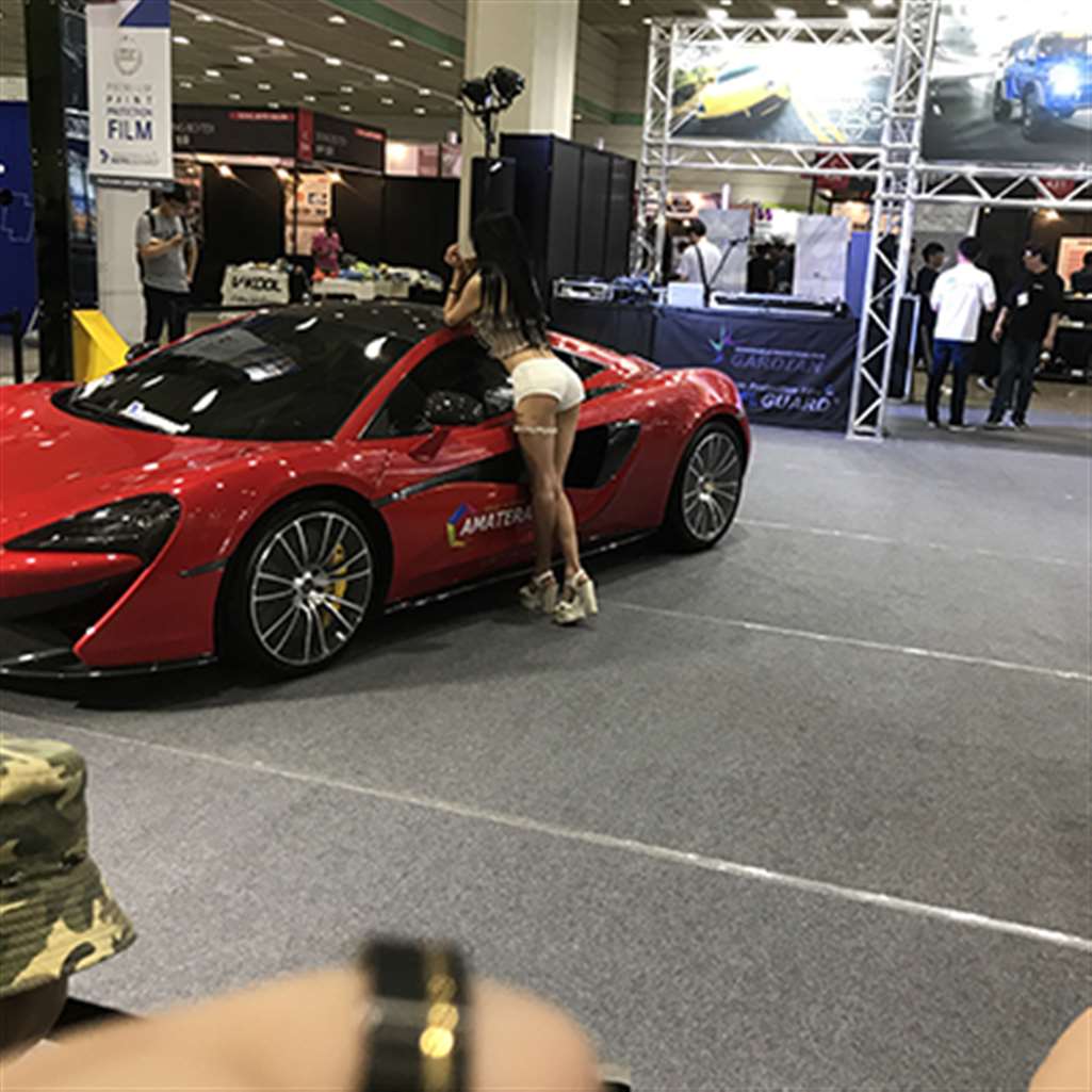 图片[3]-[辉辉赛贴-韩国改装车展]极品美腿翘臀女神-街拍流行馆