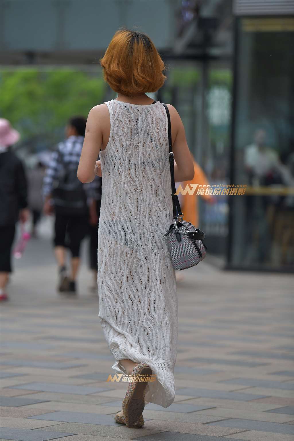 图片[5]-【红石赛帖】性感镂空长裙美女-街拍流行馆