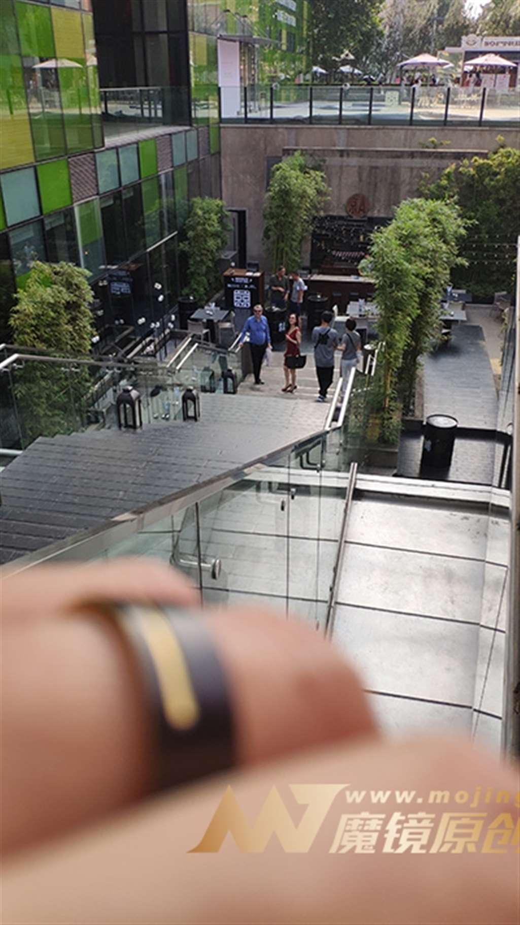 图片[3]-【久久赛帖】高跟鞋包臀裙贵妇-街拍流行馆