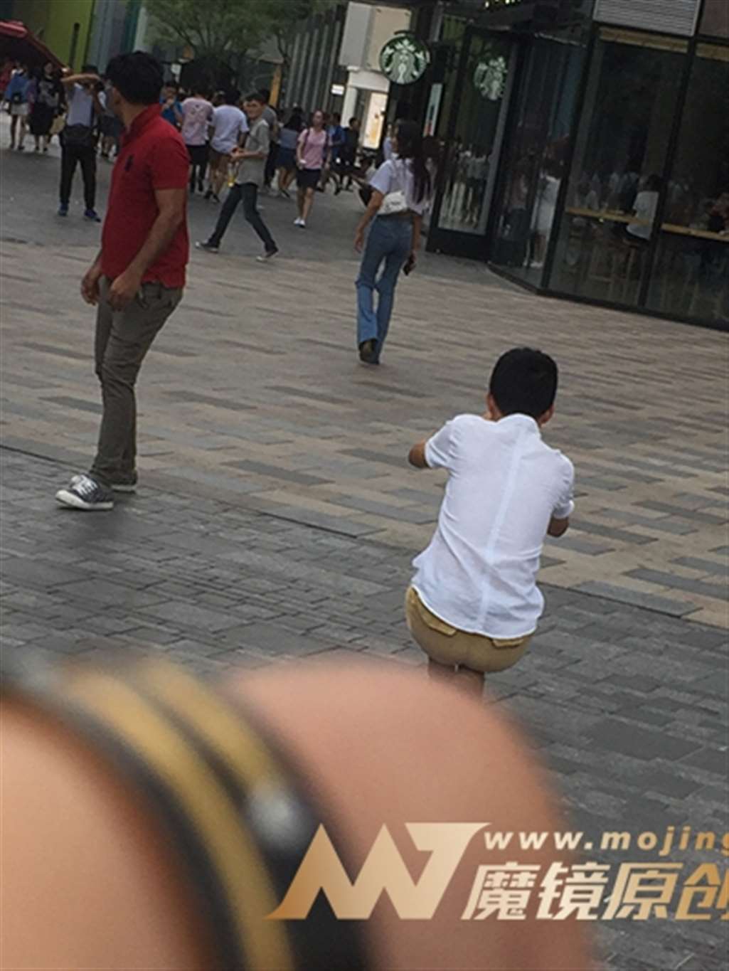 图片[3]-【红石赛帖】高挑漂亮牛仔裤美女-街拍流行馆