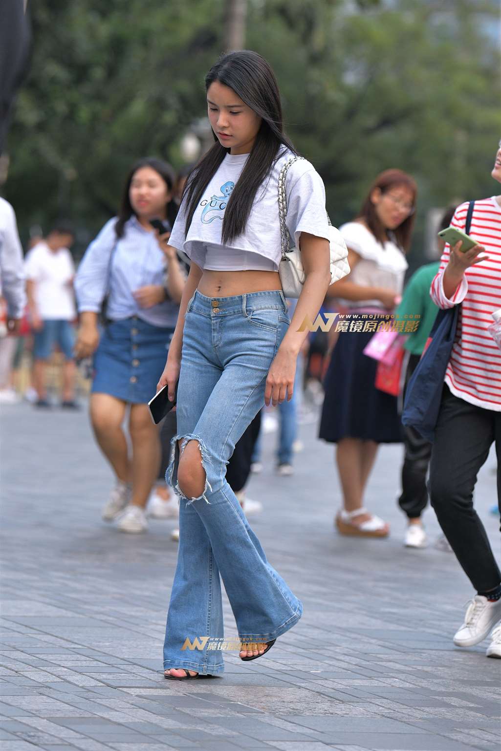 图片[5]-【红石赛帖】高挑漂亮牛仔裤美女-街拍流行馆