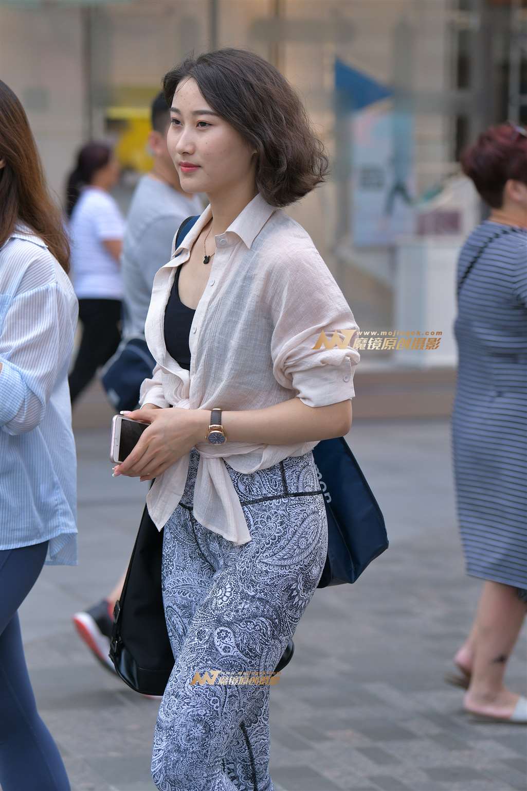 图片[1]-【红石赛帖】性感瑜伽裤美女-街拍流行馆