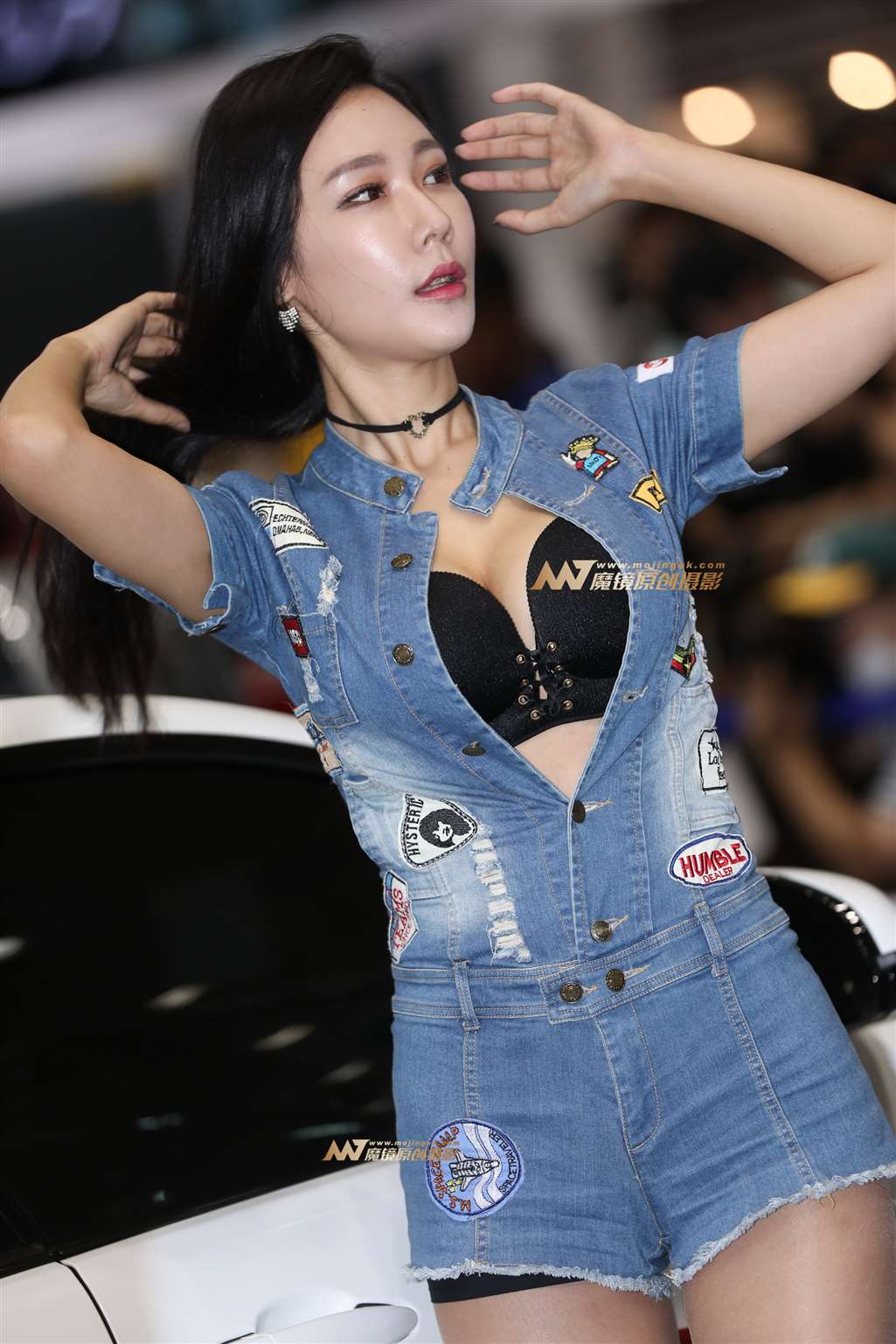 图片[1]-[辉辉赛贴-韩国改装车展]我想帮你扎辫子-街拍流行馆
