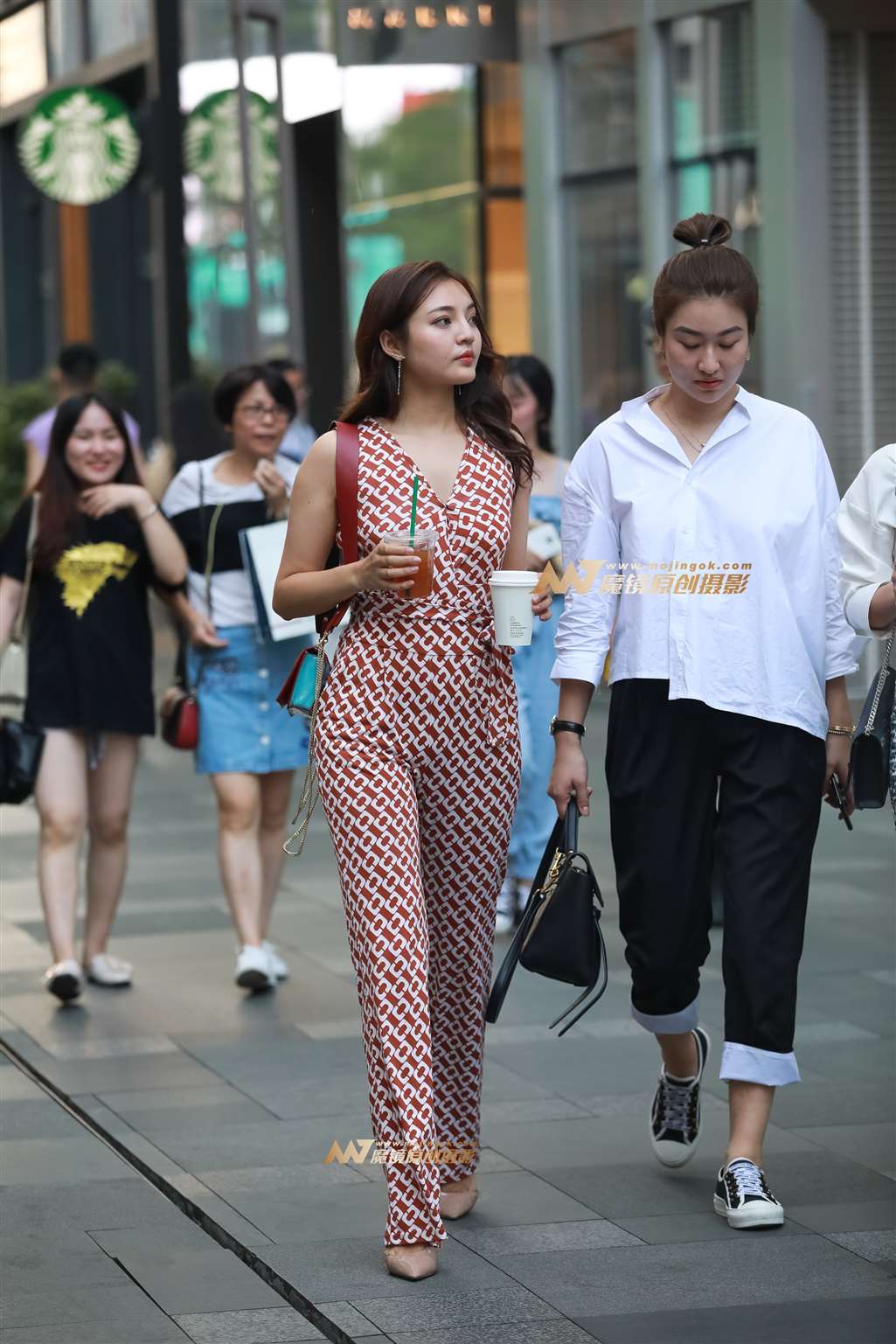 图片[5]-【凯恩赛帖】美人不失肉感-街拍流行馆