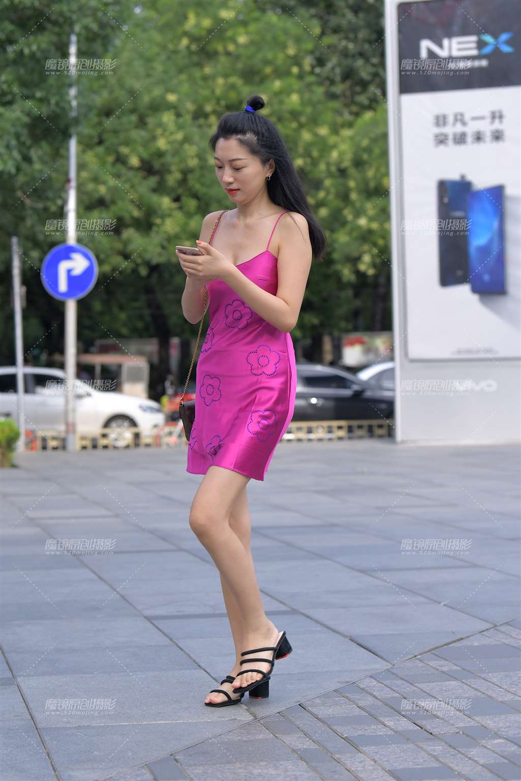图片[1]-【红石赛帖】粉色性感长裙**-街拍流行馆