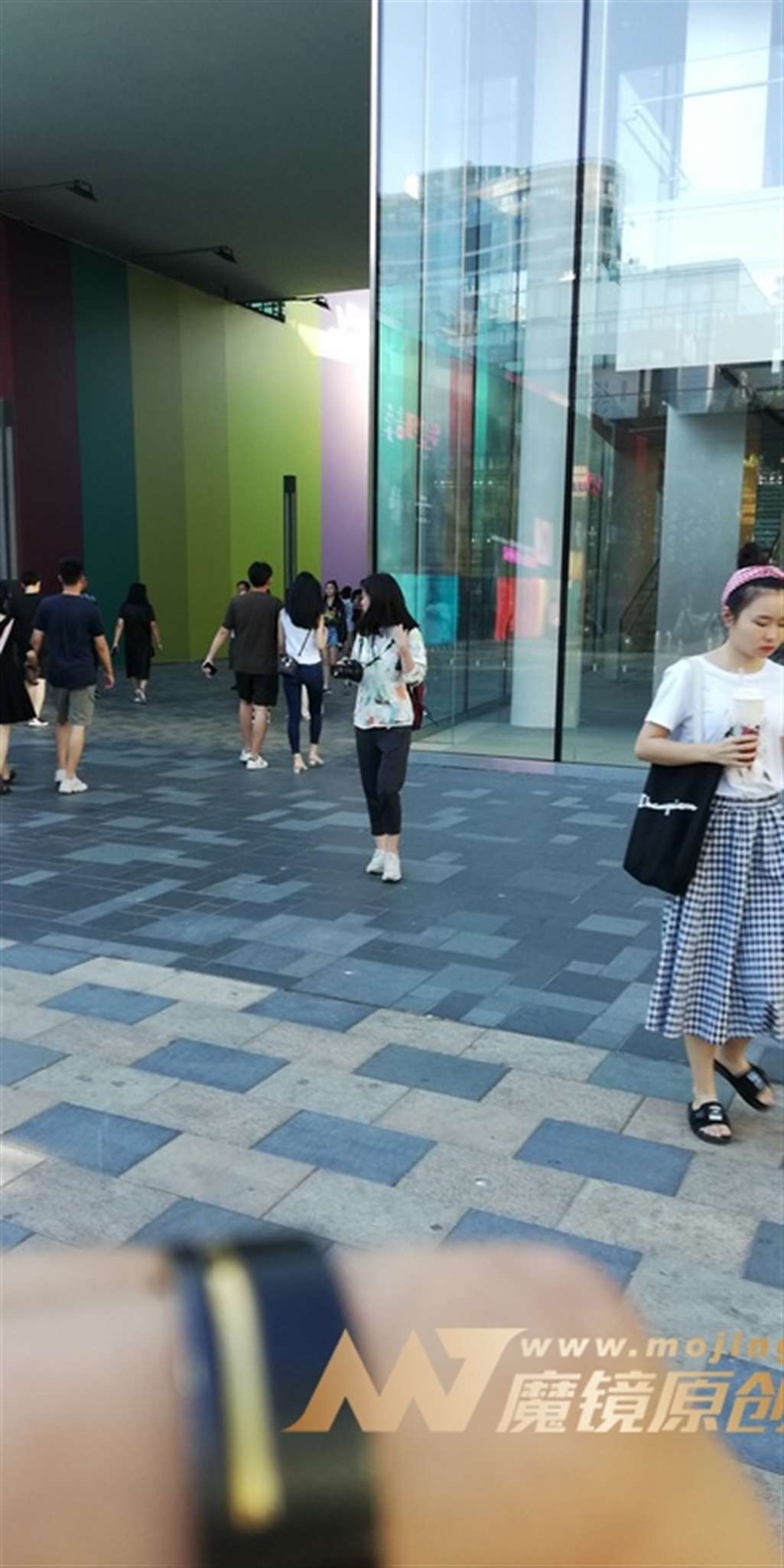 图片[3]-【视觉冲击赛贴】身材不赖的紧牛女友-街拍流行馆