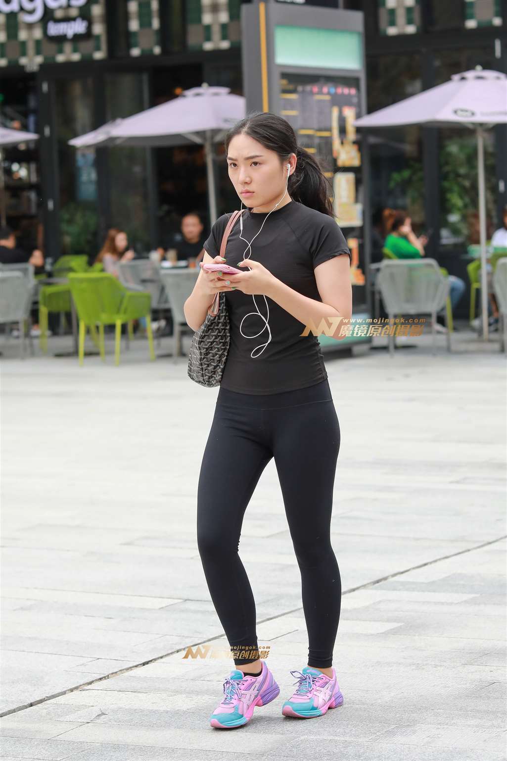 图片[1]-【凯恩赛帖】日常运动装-街拍流行馆