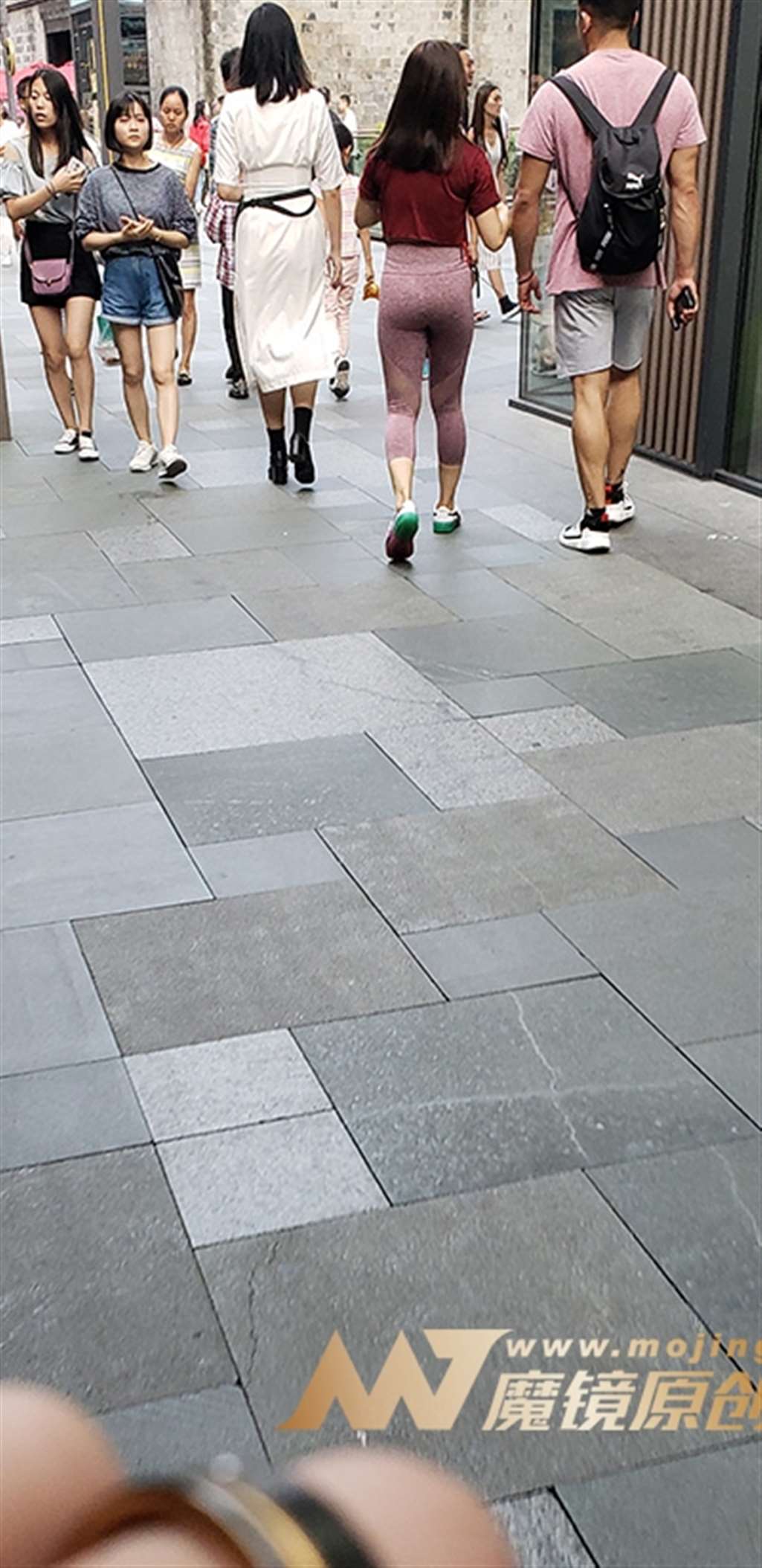 图片[3]-【凯恩赛特】翘臀女孩 自信满满 充满活力-街拍流行馆