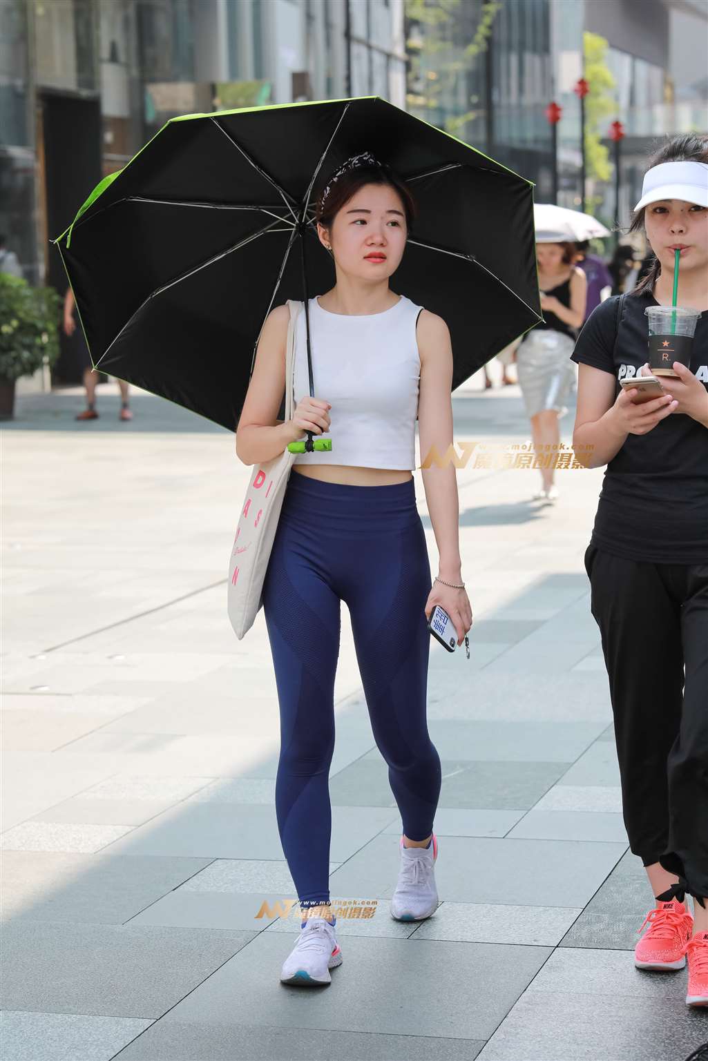 图片[4]-【凯恩赛帖】深蓝美臀-街拍流行馆