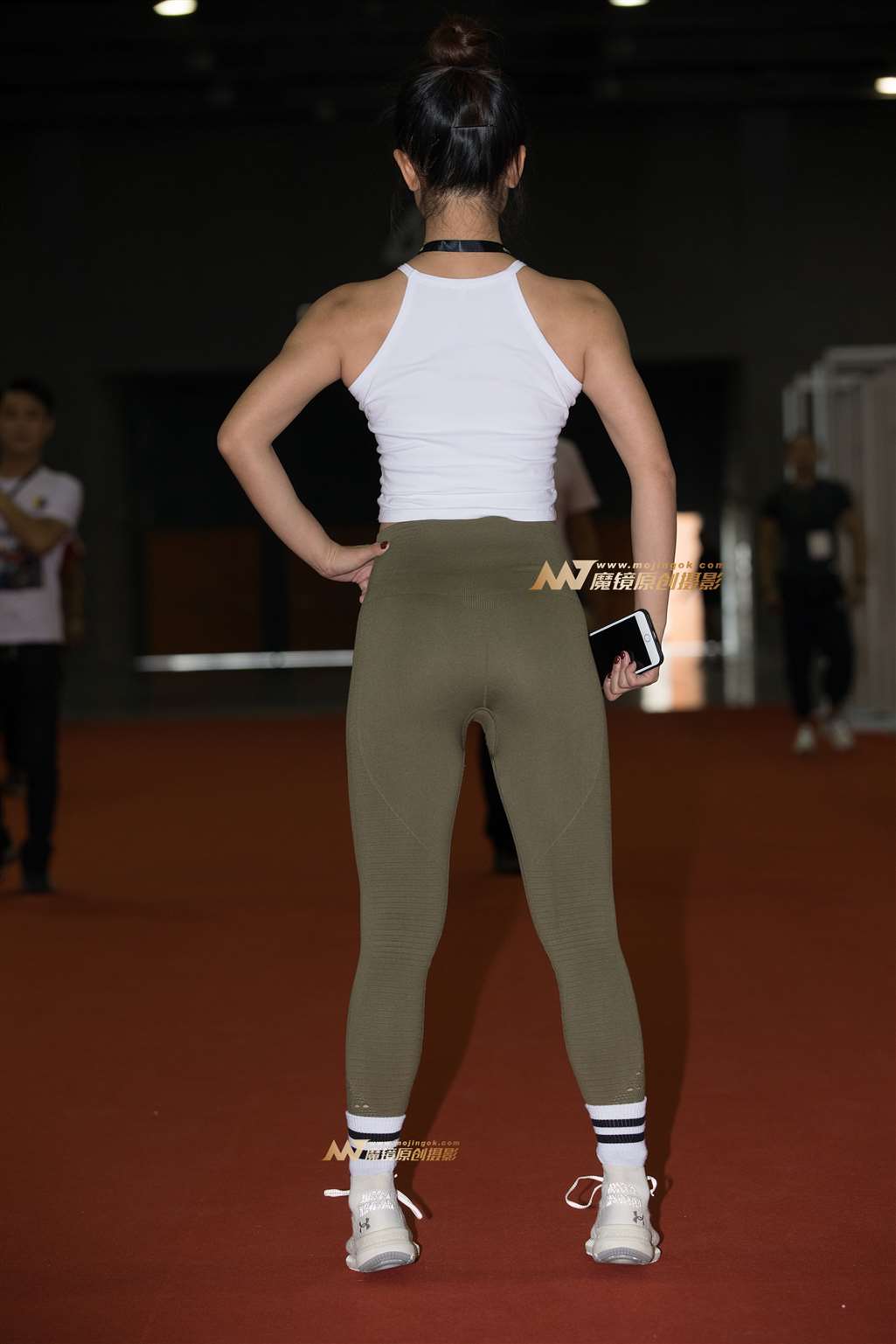 图片[5]-[辉辉赛贴]健身裤妹子-街拍流行馆
