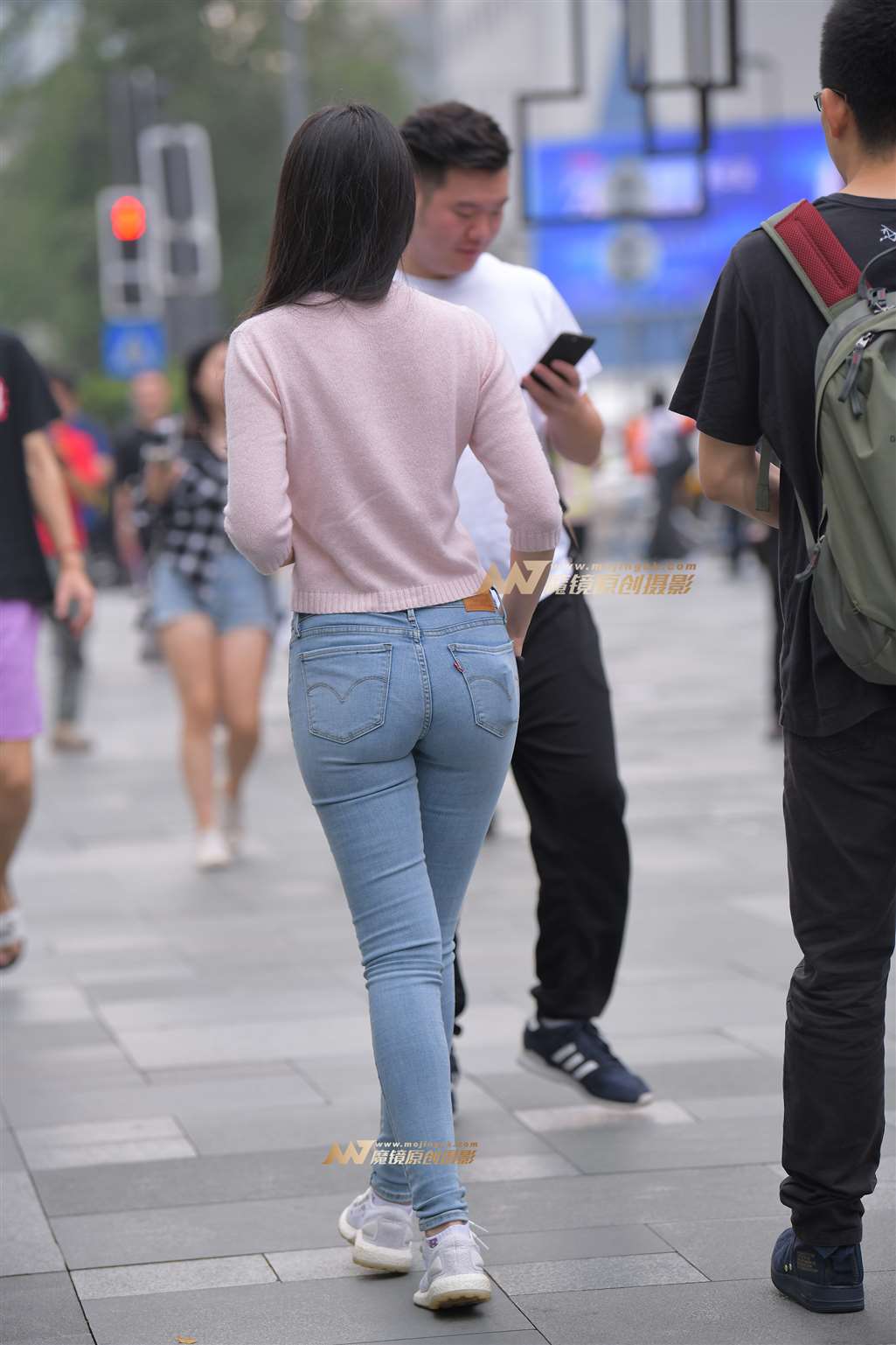 图片[2]-【街拍之魂赛帖】邻家般的紧牛小姐姐-街拍流行馆