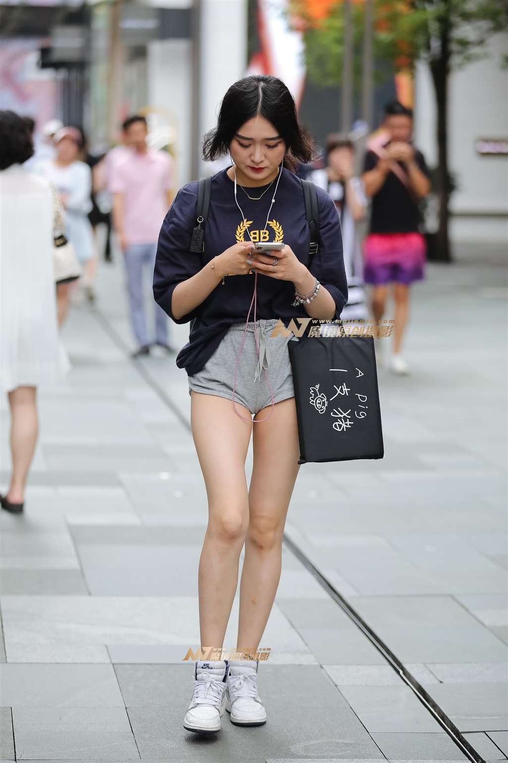 图片[5]-【凯恩赛帖】超短邻家小妹-街拍流行馆