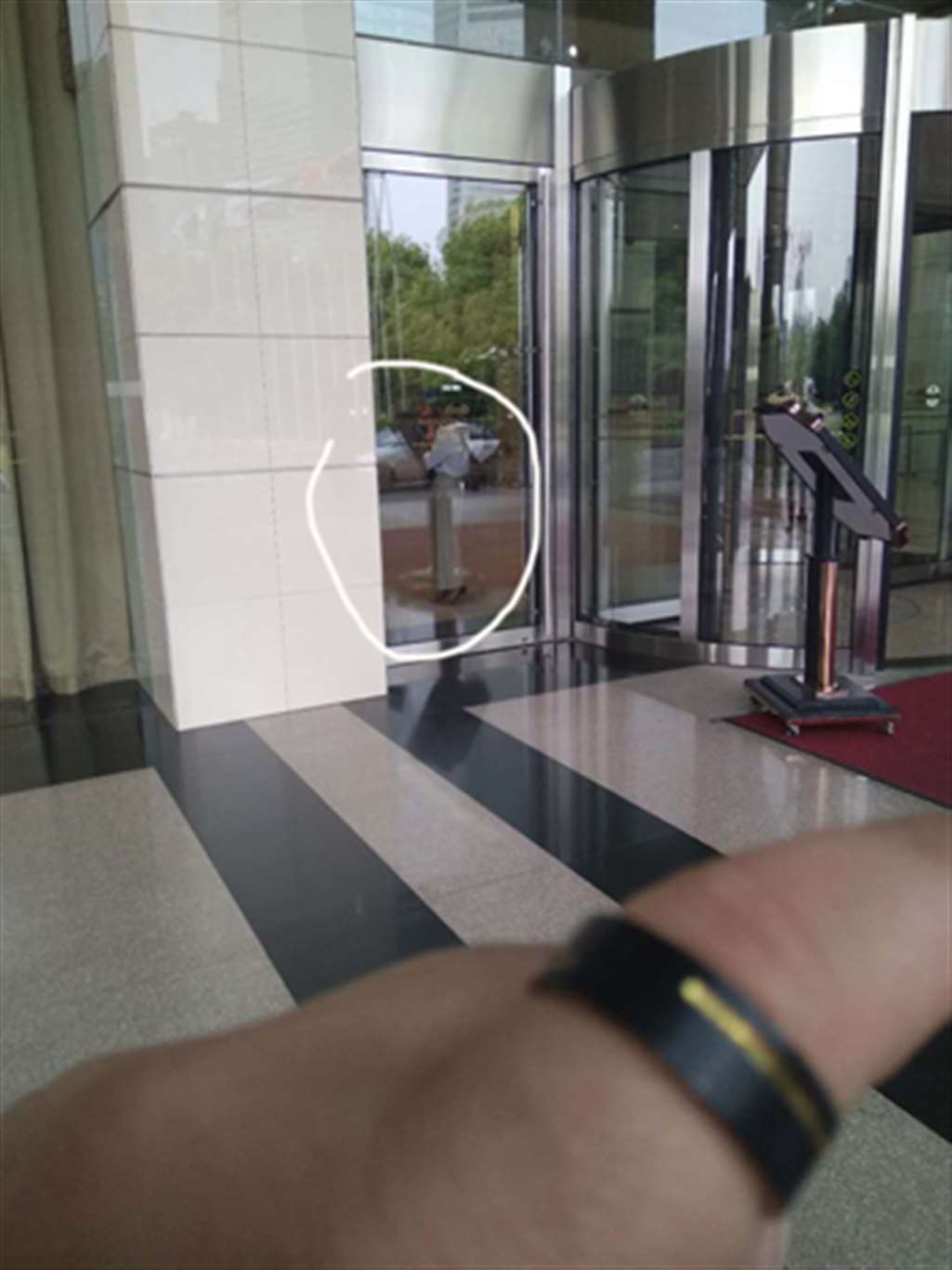 图片[3]-【咔喳赛贴】米色裙裤-街拍流行馆