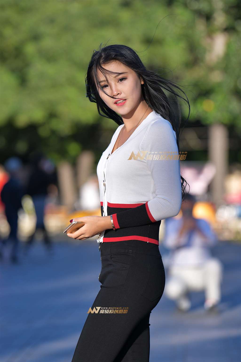 图片[1]-【红石赛帖】黑色紧牛性感美女-街拍流行馆