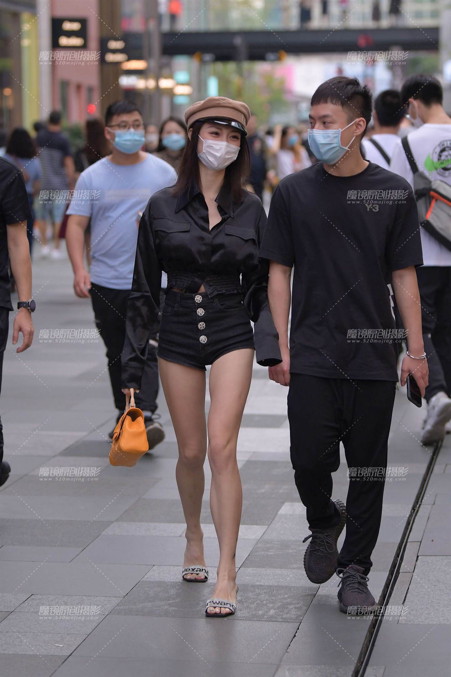 图片[3]-这热裤修长的美腿也太迷人了吧~-流行馆