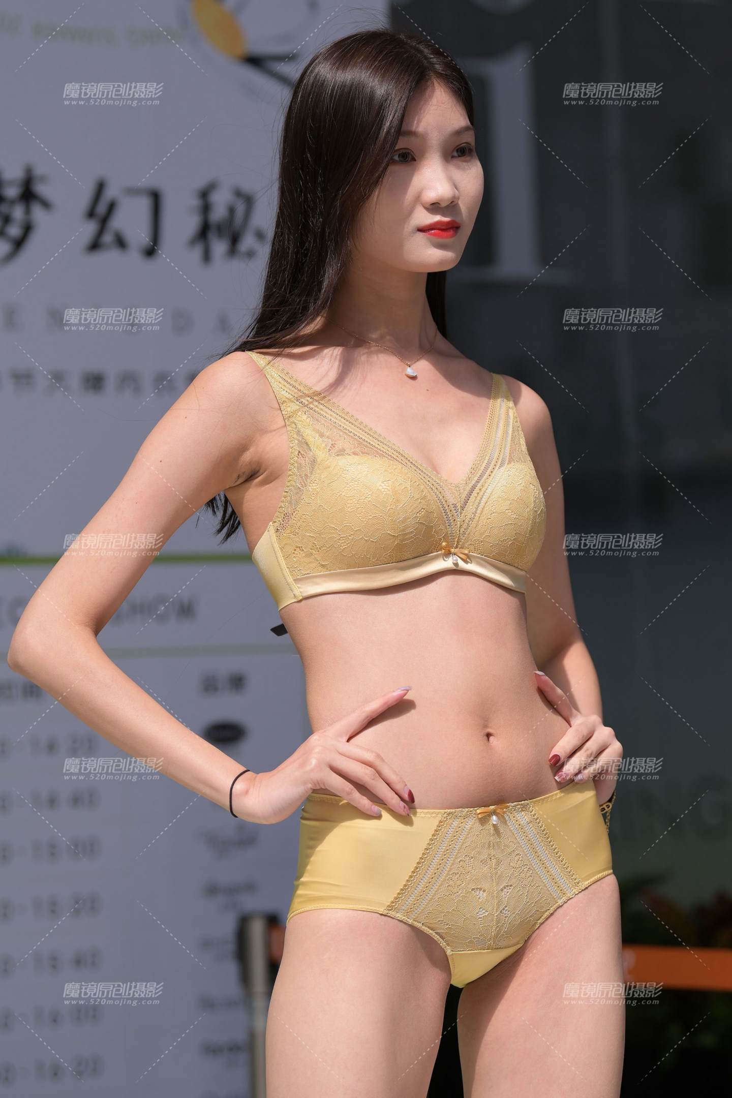 纤细大长腿的女模~-流行馆