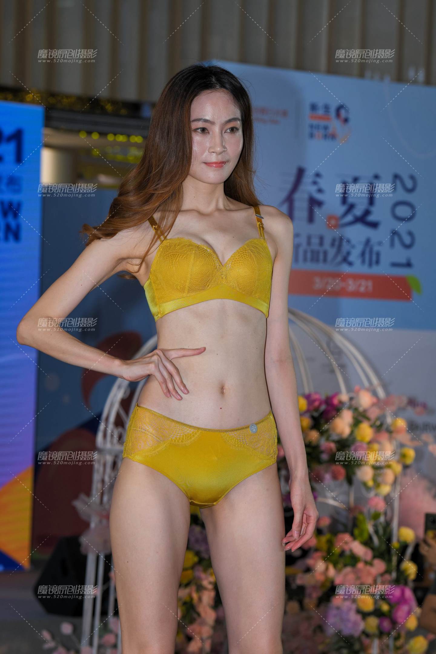 长腿模特性感内衣-流行馆