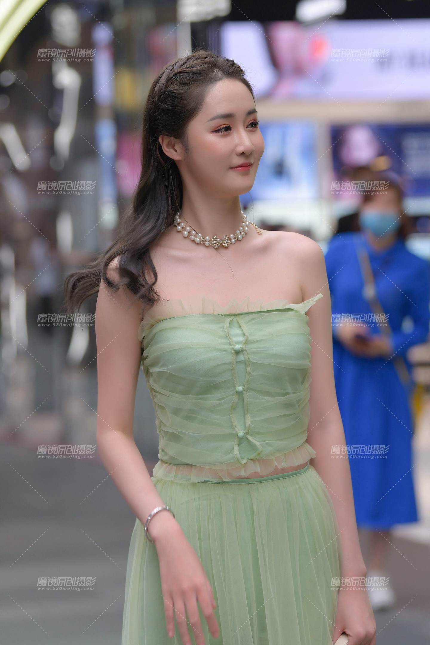 高挑的美人儿-流行馆