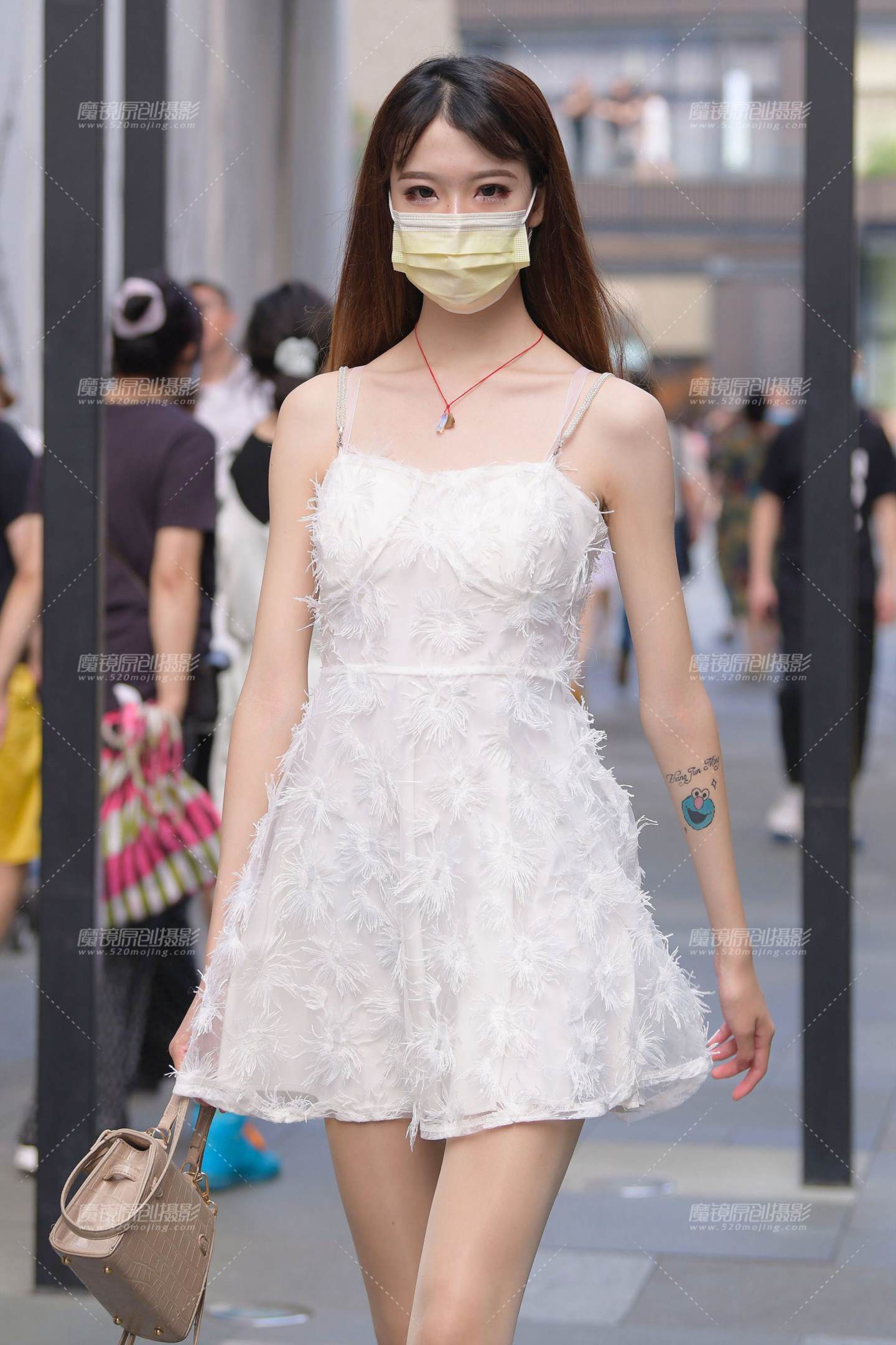 纤细美腿肉丝的女盆友-流行馆