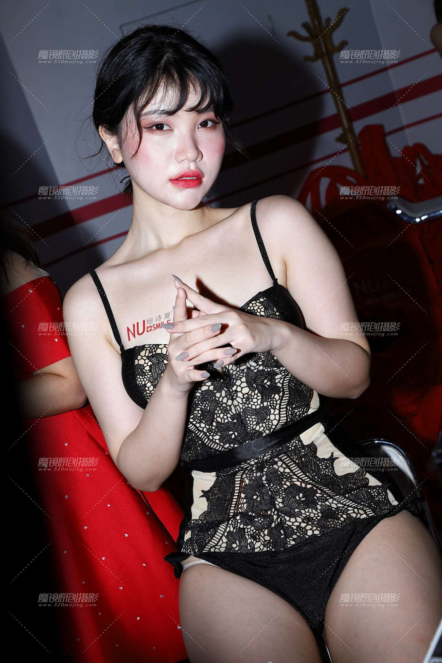 黑色蕾丝泳装-流行馆