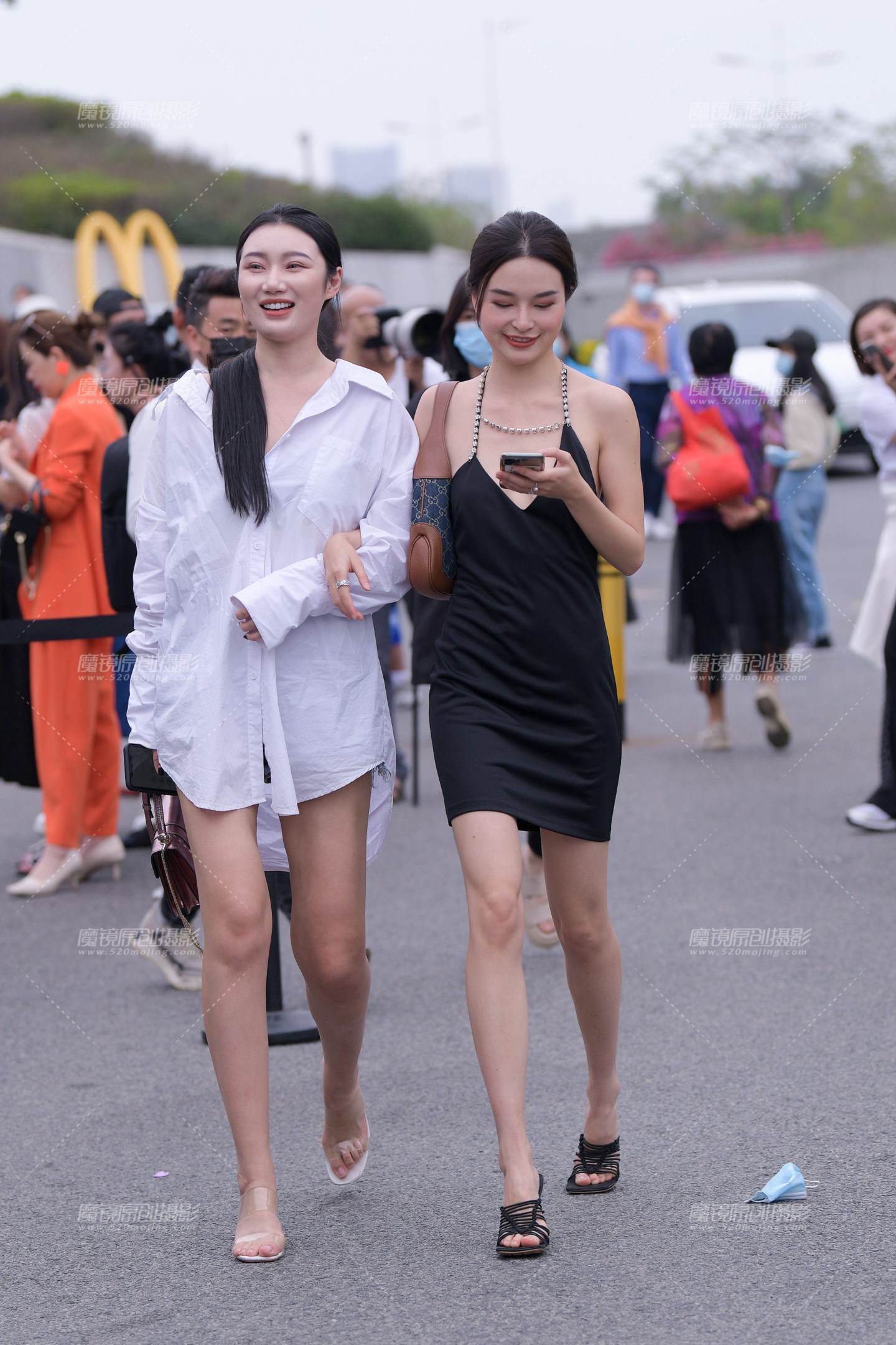 美腿美背闺蜜~-流行馆