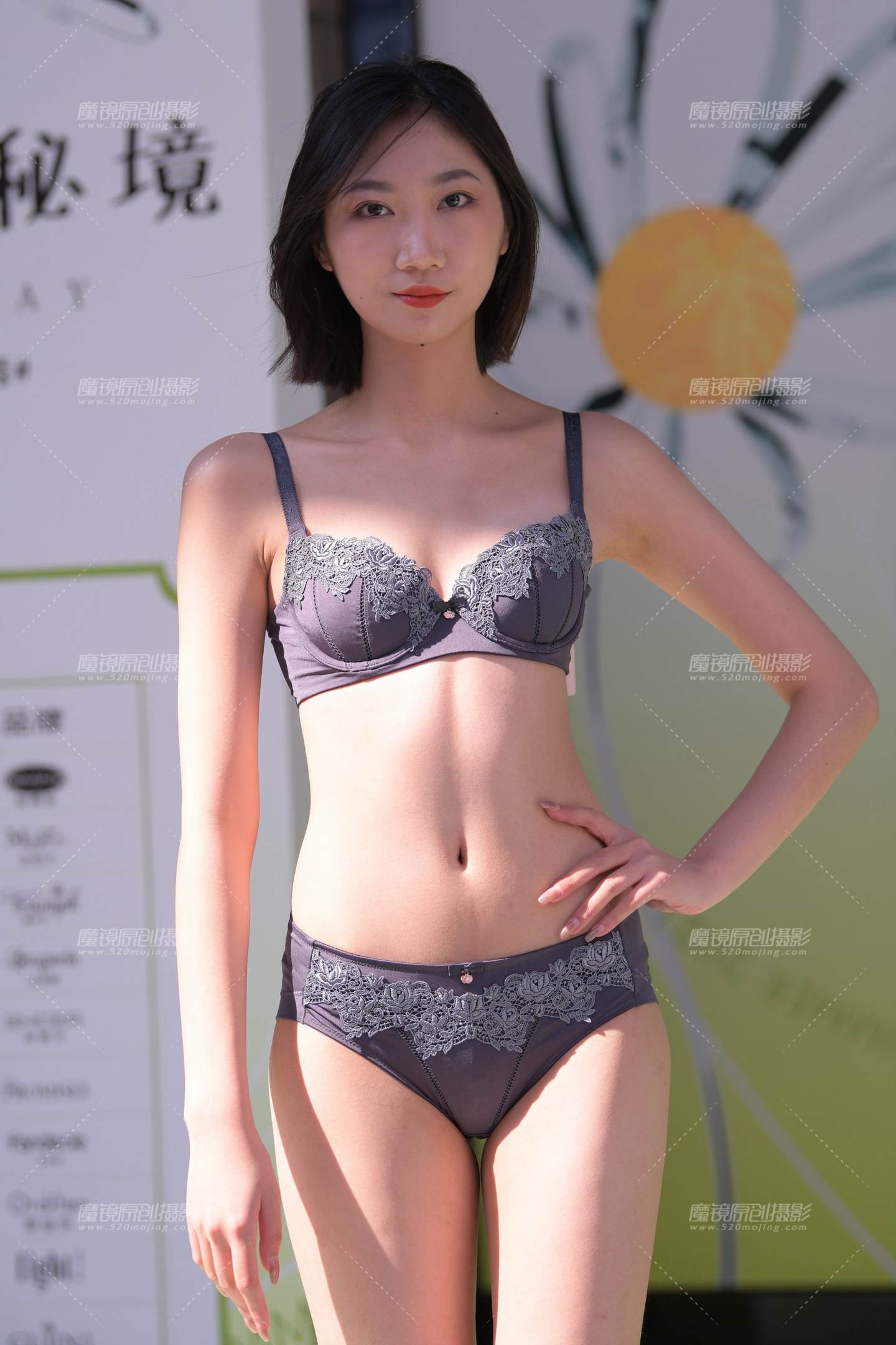 一模两套，美腿内衣模特~-流行馆