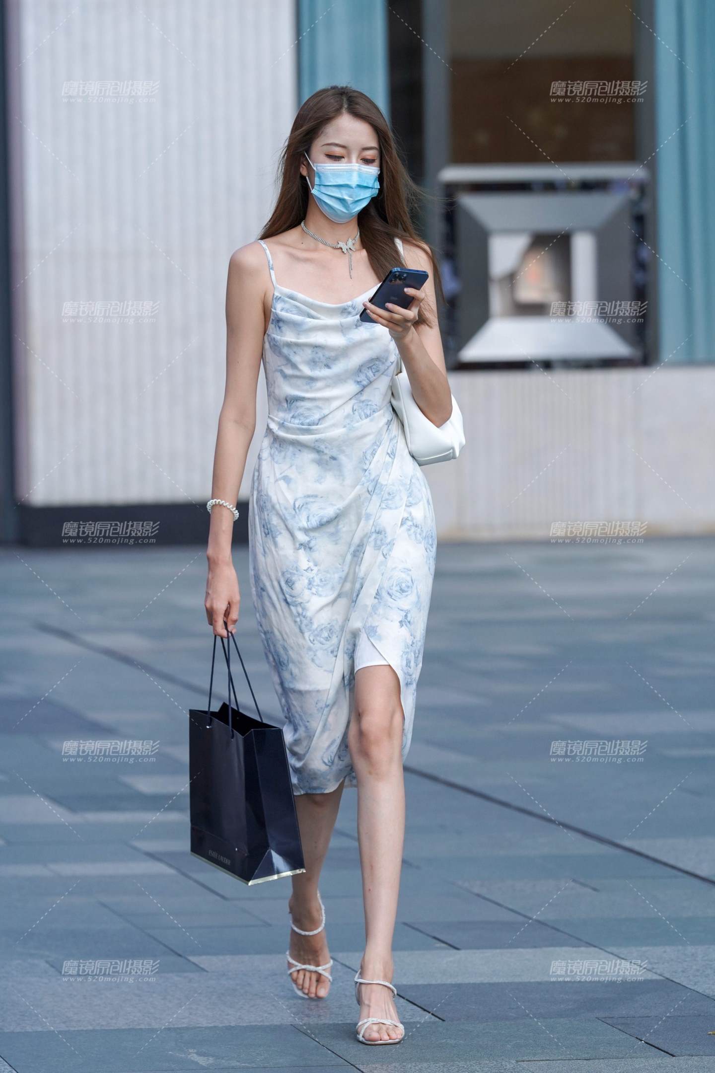 气质很好的高挑美女-流行馆