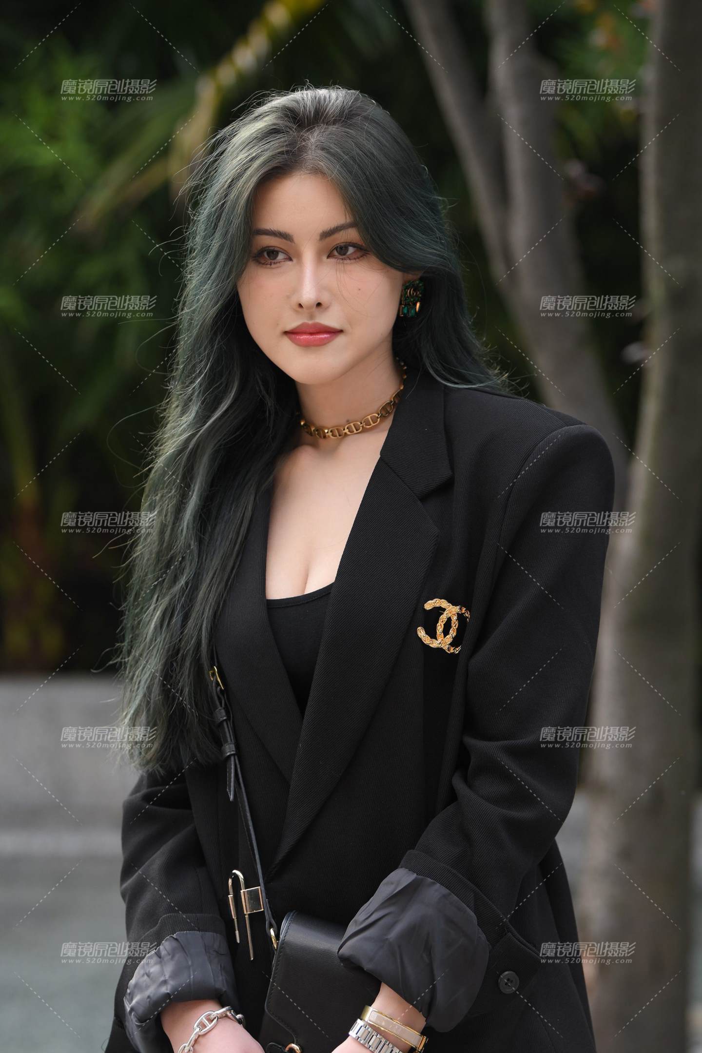 西服美腿高跟美女-流行馆