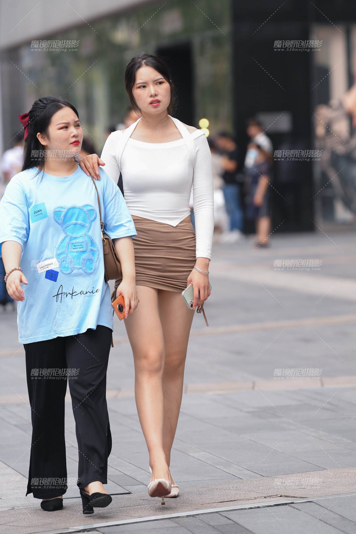 包臀裙， 长腿高跟美女-流行馆