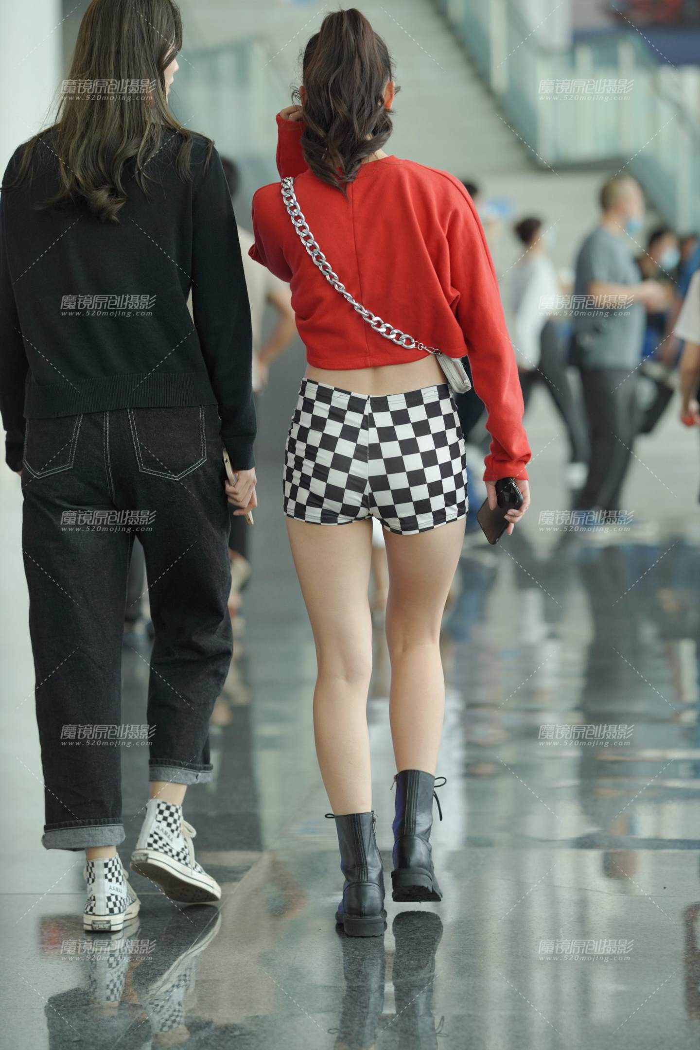 图片[2]-养眼的热裤女孩-流行馆