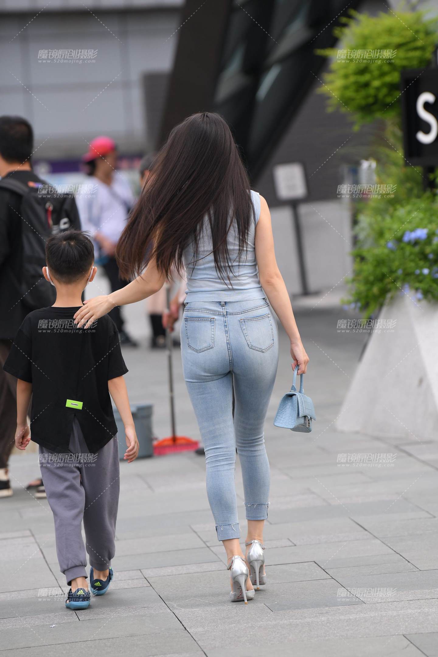 图片[2]-爱穿紧牛高跟的女人-流行馆