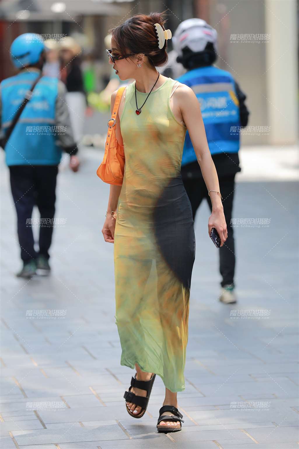 图片[5]-【玻璃街拍】包臀裙小姐姐-街拍流行馆