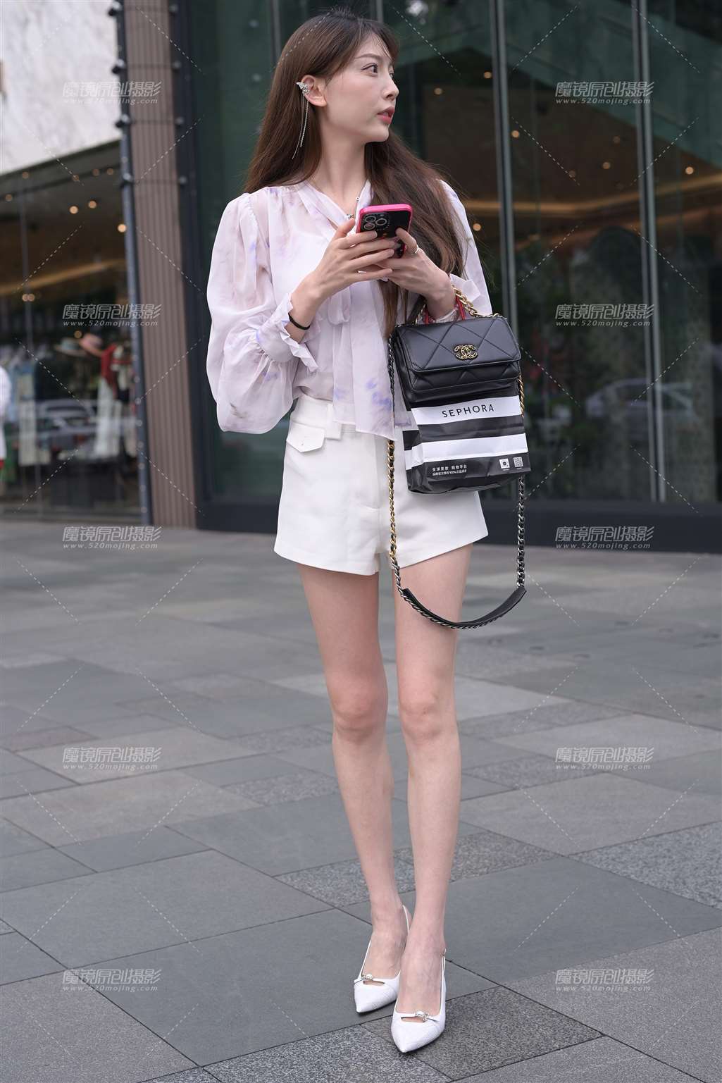 图片[4]-美腿白色高跟小姐姐-街拍流行馆