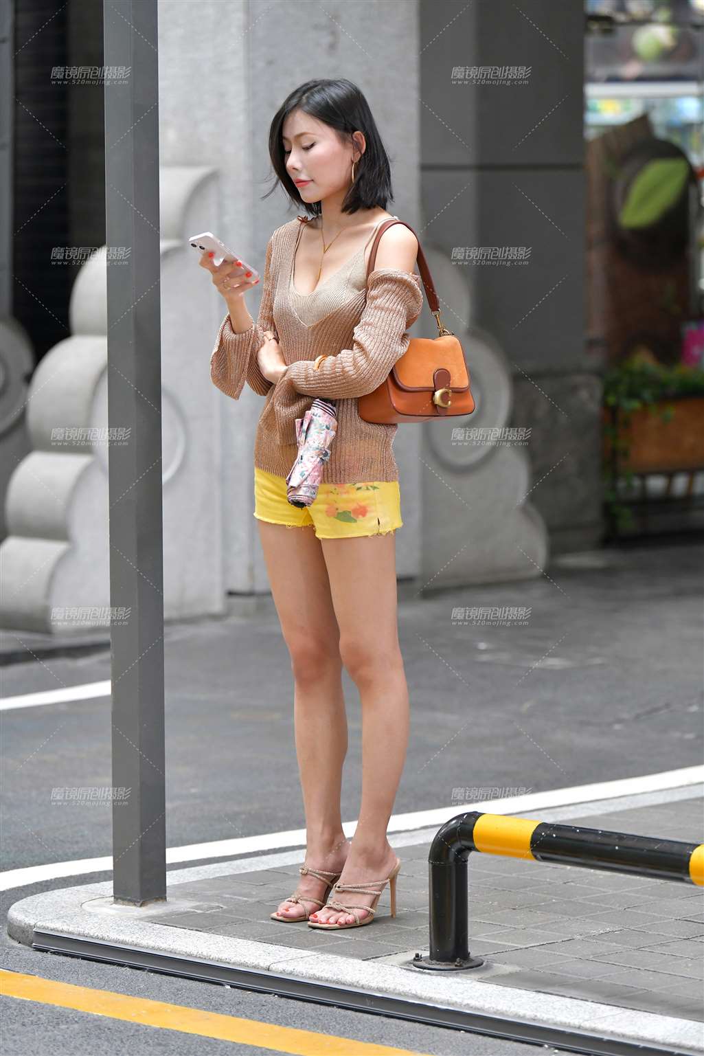 图片[3]-苗条甜美美女-街拍流行馆