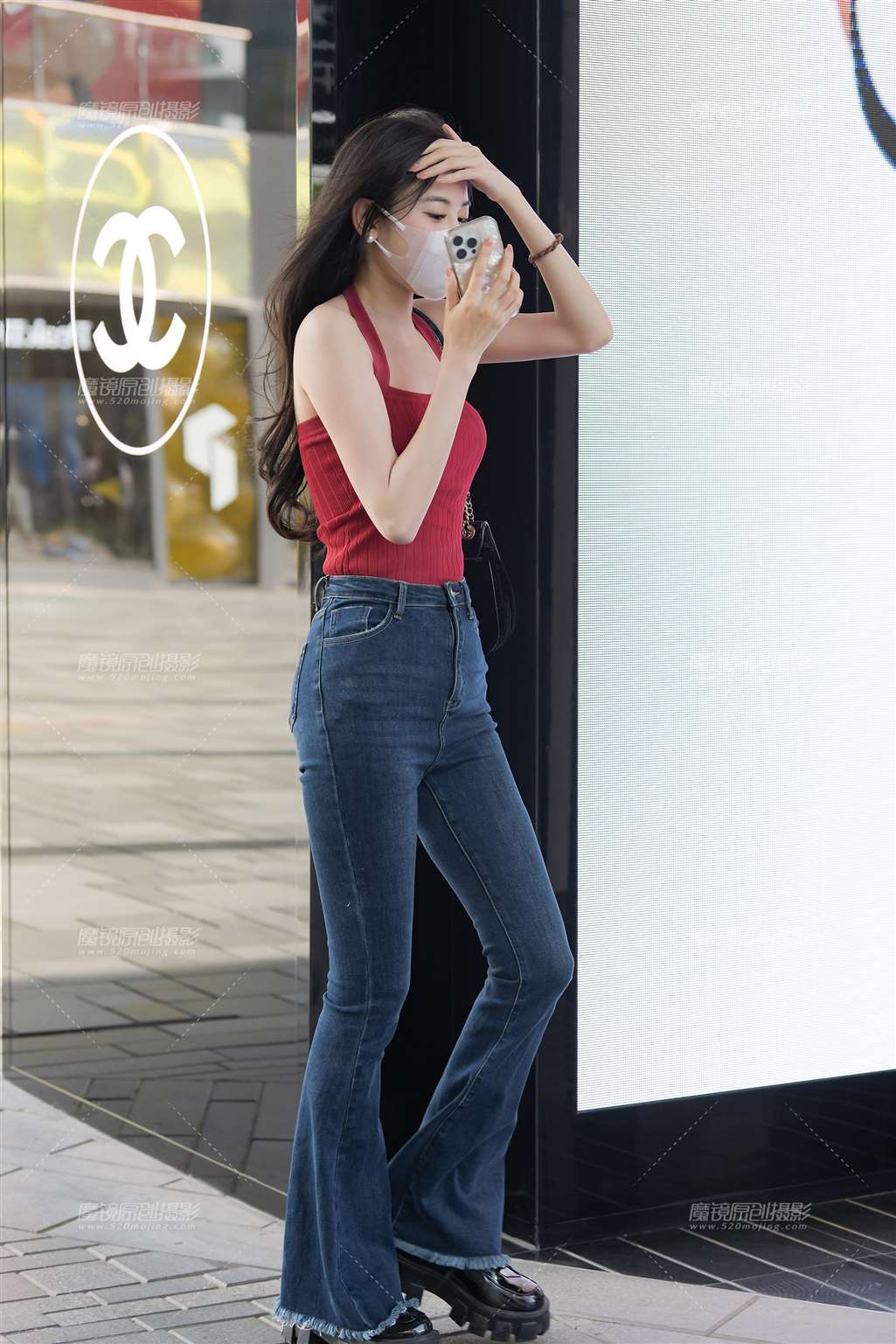 图片[3]-红衣牛仔美女-街拍流行馆