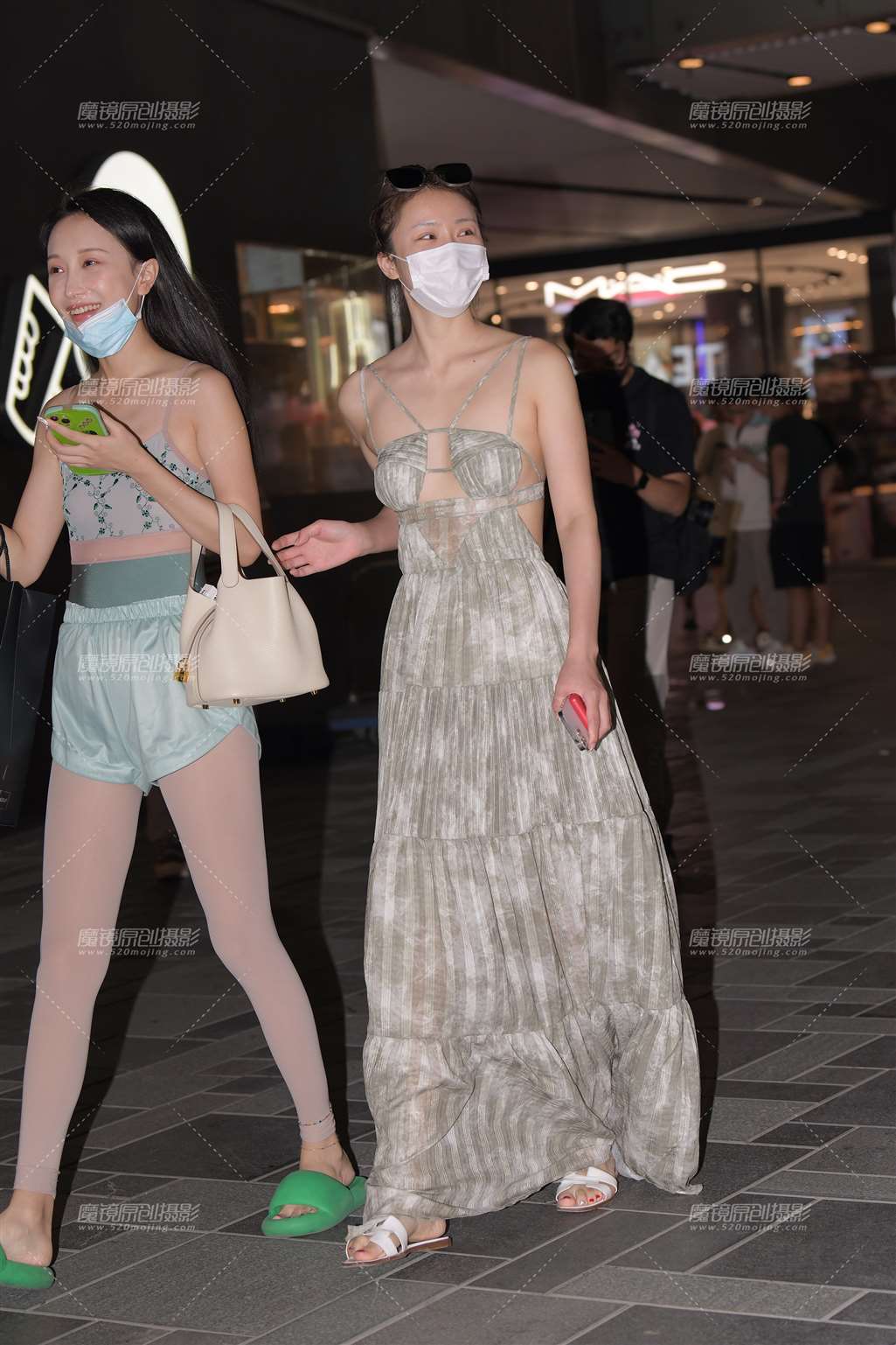 图片[1]-长裙-街拍流行馆