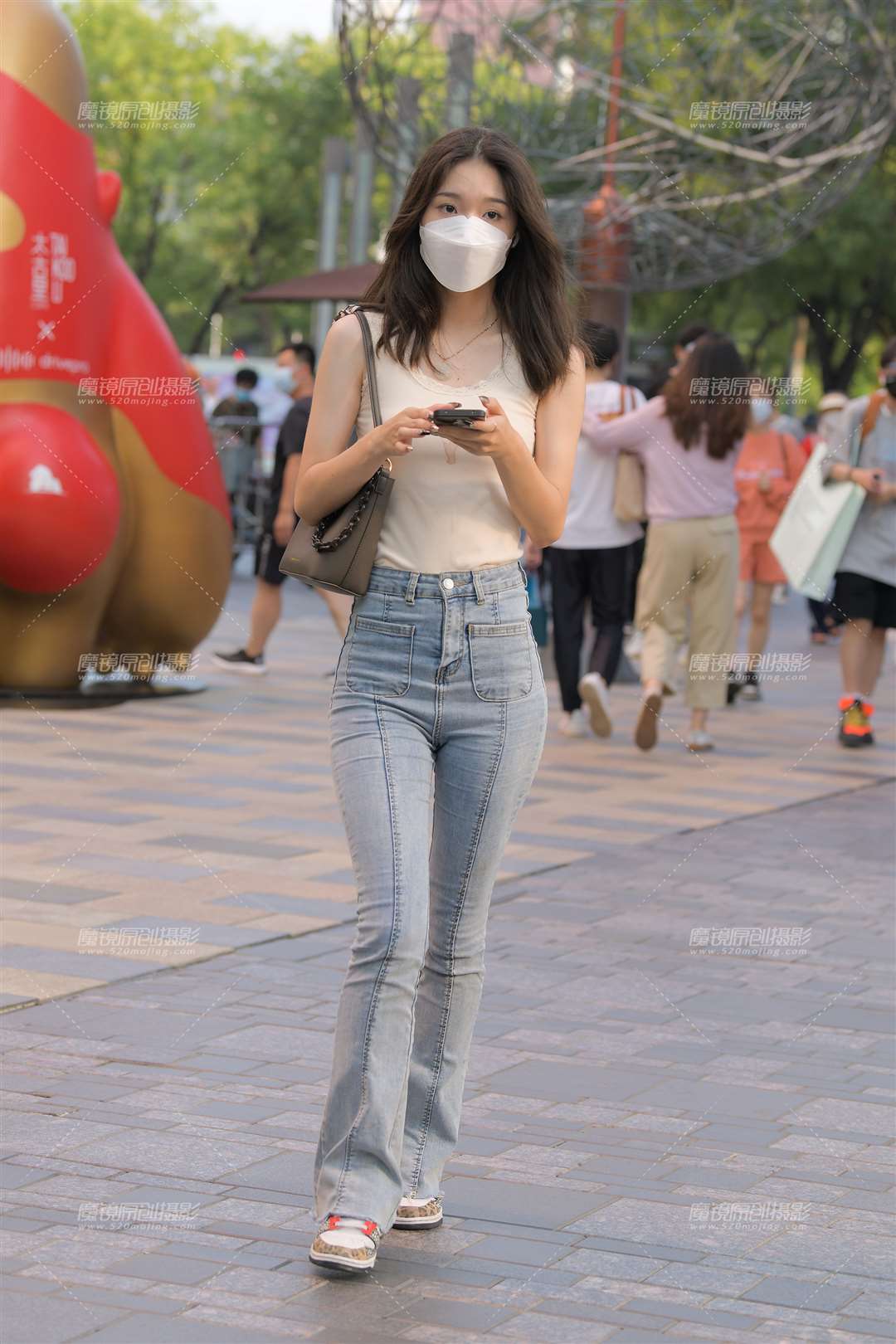 图片[3]-牛仔裤美女-街拍流行馆