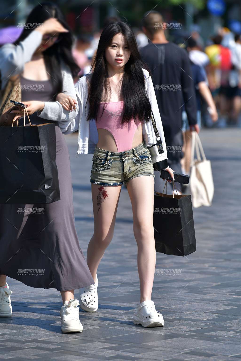 图片[5]-清纯热裤小美女-街拍流行馆