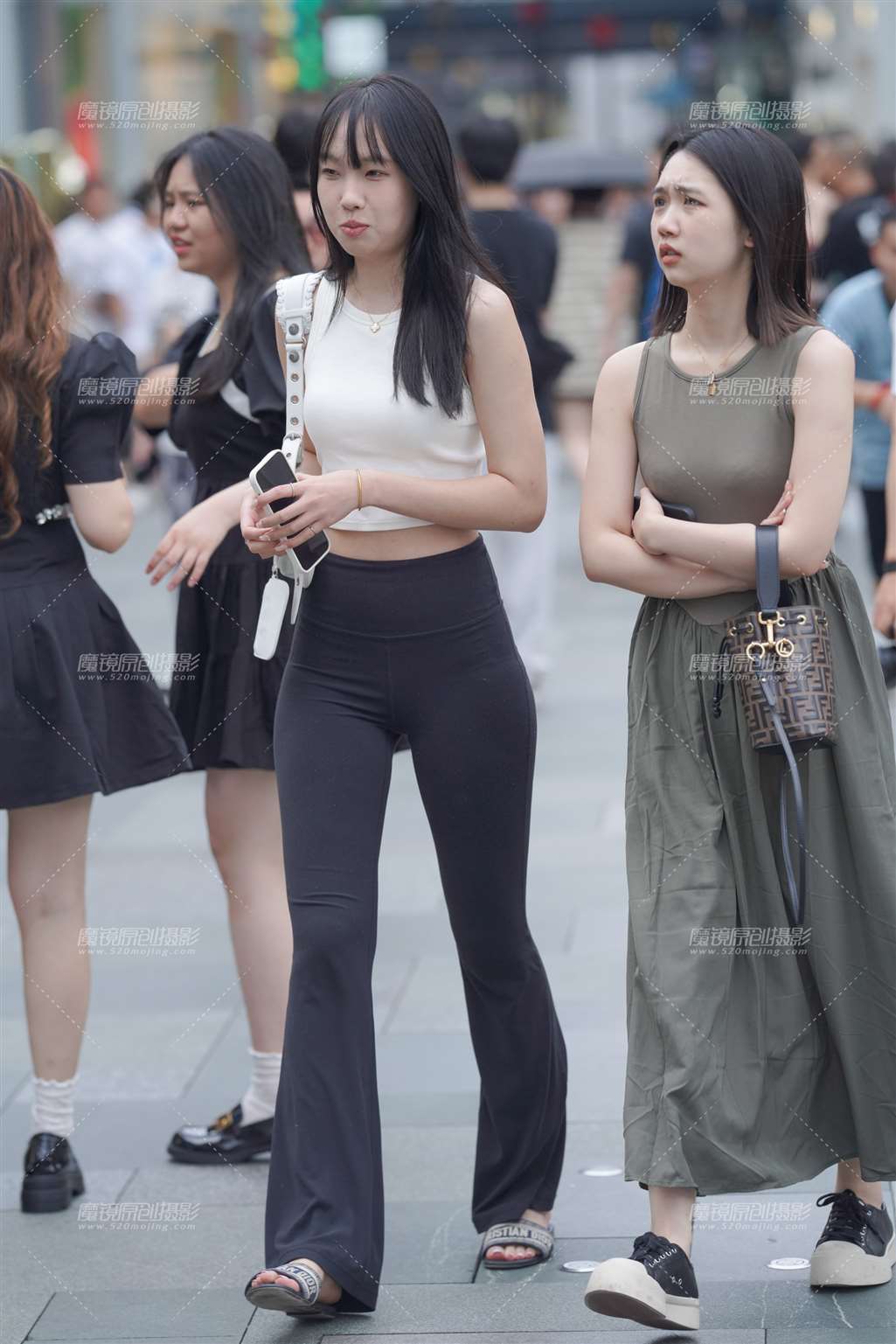 图片[1]-身材真好-街拍流行馆