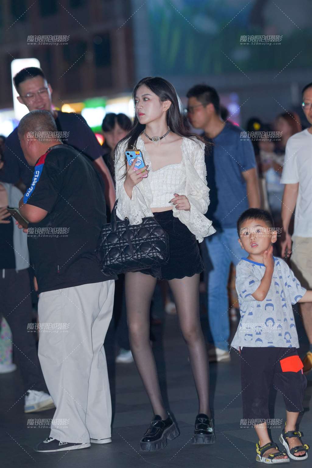 图片[1]-黑丝美眉-街拍流行馆