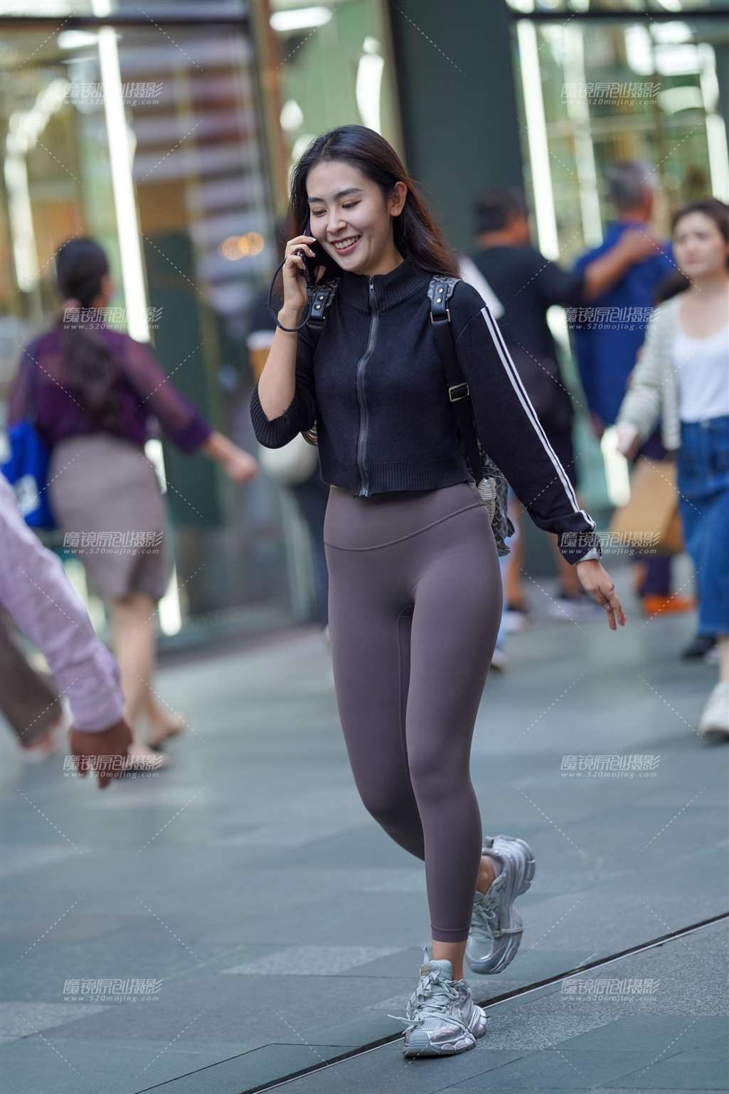 图片[4]-运动女孩-街拍流行馆