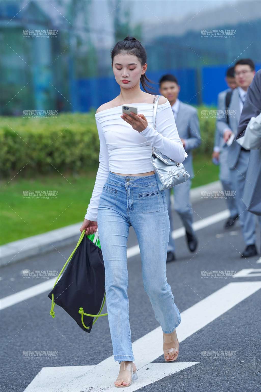 图片[5]-紧牛美眉-街拍流行馆