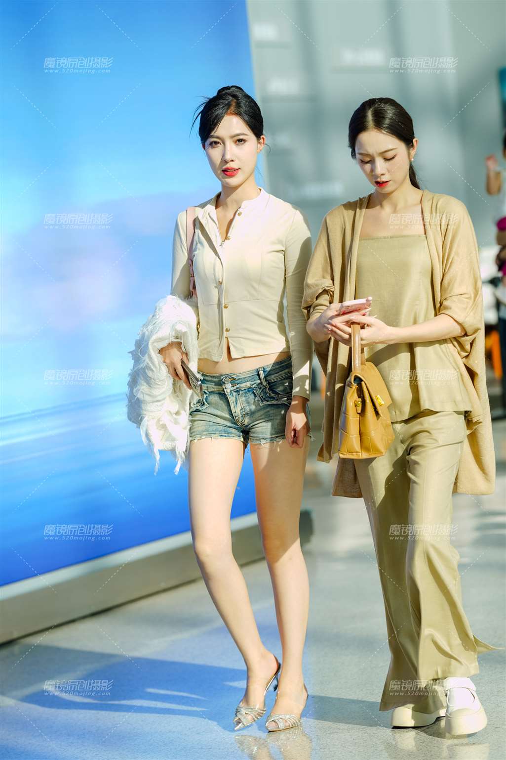 图片[1]-热裤美腿 碧波荡漾-街拍流行馆