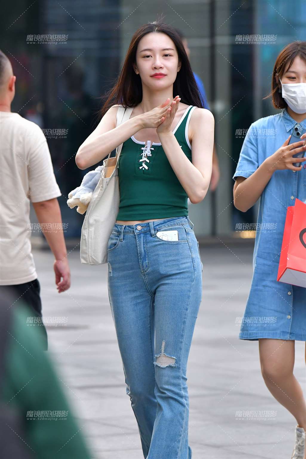 图片[5]-牛仔裤逛街美女-街拍流行馆