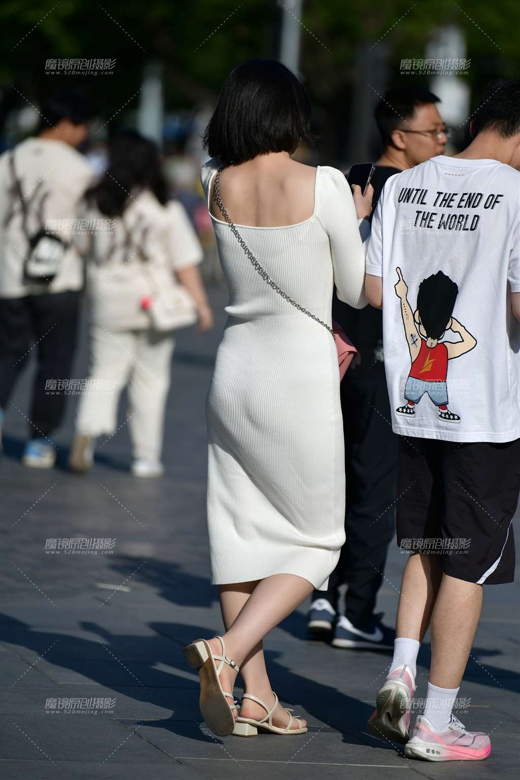 图片[5]-摇曳白裙美女-街拍流行馆