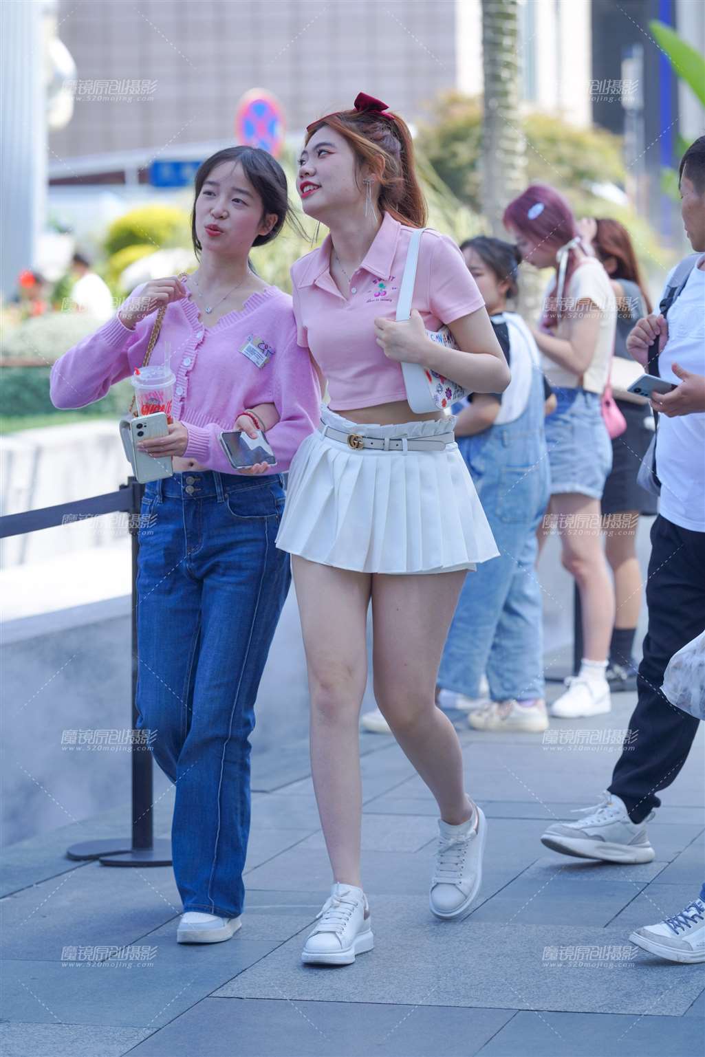 图片[4]-百褶裙美腿-街拍流行馆