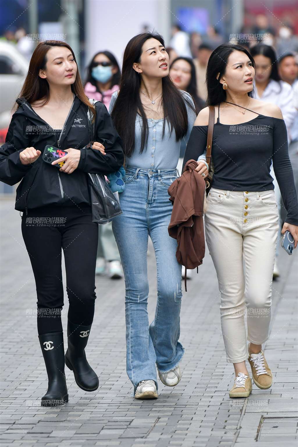 图片[4]-逛街牛仔裤美女-街拍流行馆