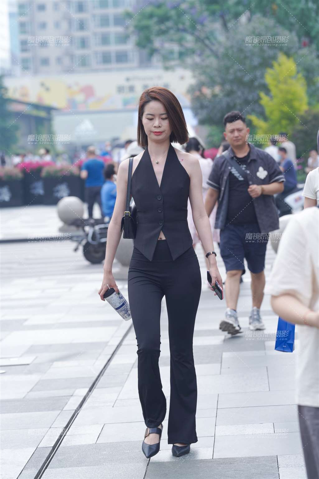 图片[1]-少妇好身材-街拍流行馆