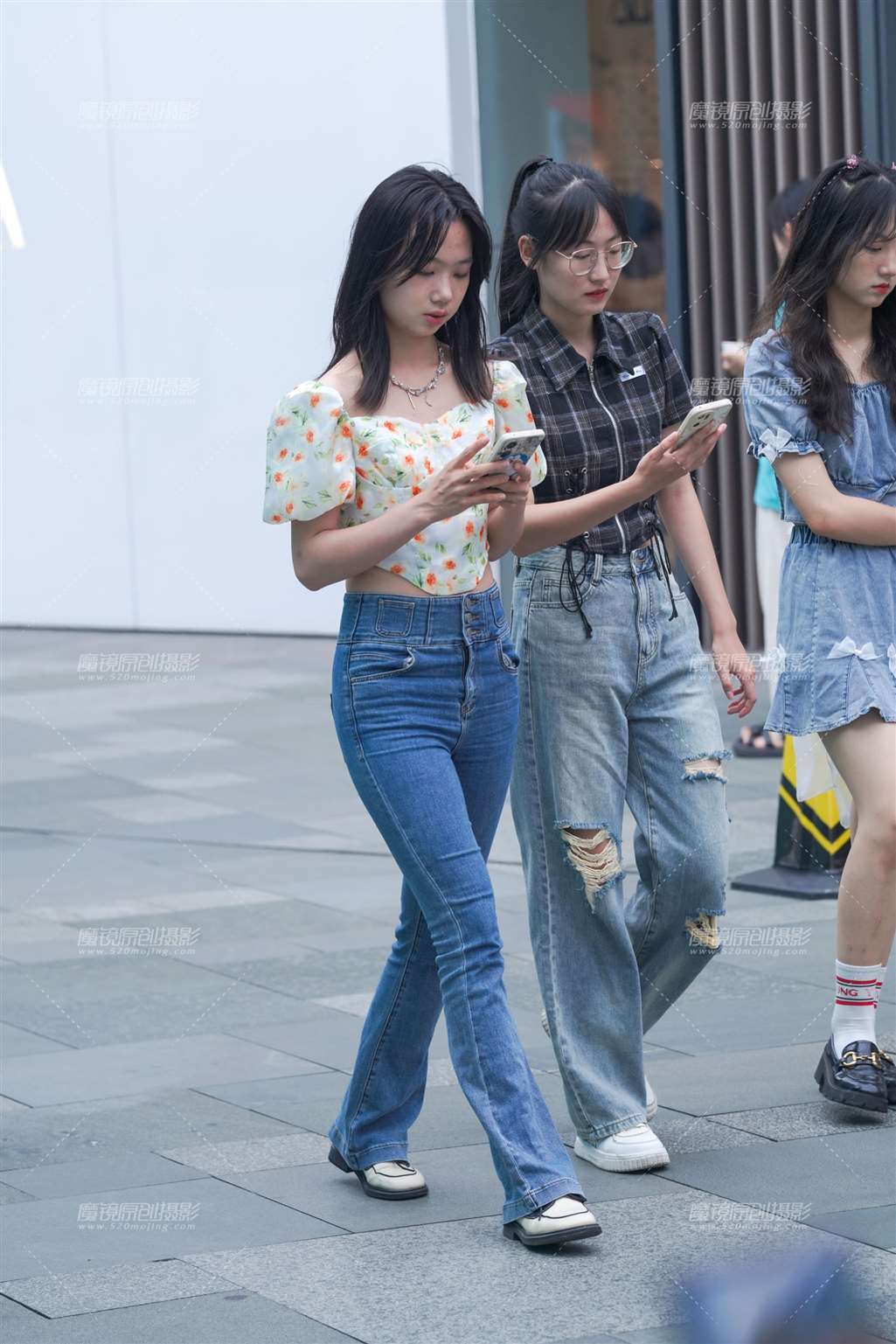 图片[4]-牛仔裤小妹-街拍流行馆